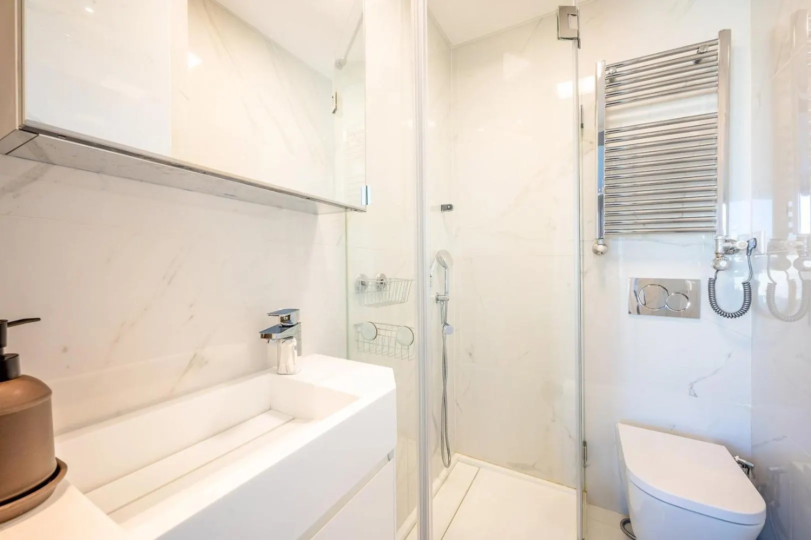 Modern Excellence With Pool Villa Alcabideche